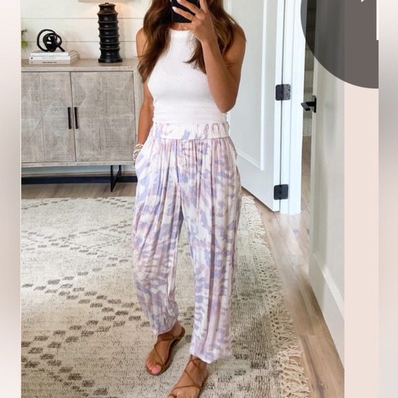 shop talulah Pants - Shop Talulah tie-dye joggers